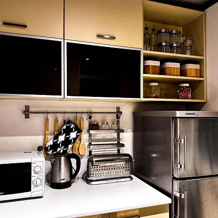 Loft With Cinema & Foosball Sava View Old Town アパート ベオグラード